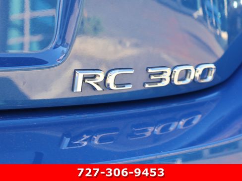 Used 2022 Lexus RC 300 w/ Premium Package image 9