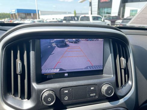 Used 2020 Chevrolet Colorado ZR2 w/ ZR2 Midnight Special Edition AWD/4WD image 19
