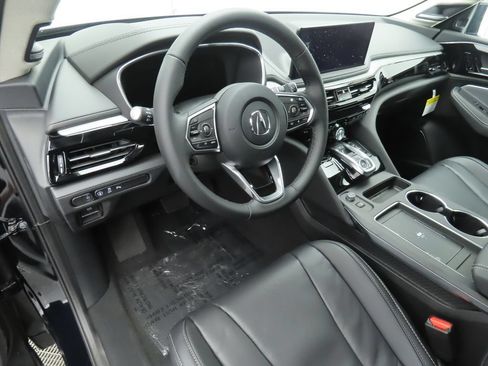Used 2026 Acura MDX FWD w/ Technology Package image 9