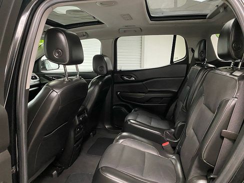 Used 2018 GMC Acadia SLT image 11