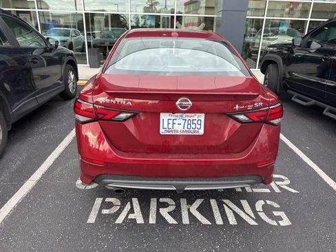 Used 2023 Nissan Sentra SR w/ SR Premium Package image 8