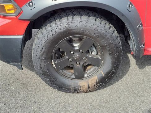 Used 2012 RAM 1500 Classic SLT image 9