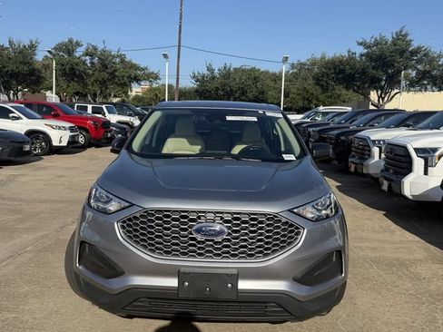 Used 2024 Ford Edge SE AWD/4WD image 2