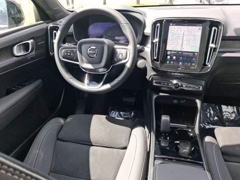 Used 2023 Volvo XC40 Recharge Ultimate w/ Protection Package Premier AWD/4WD image 10