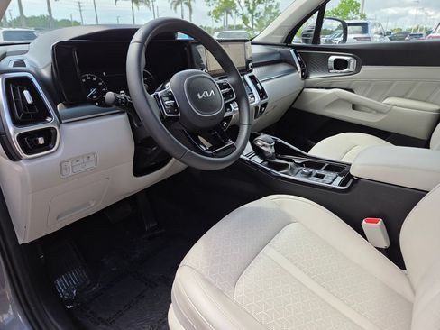 Used 2023 Kia Sorento SX AWD/4WD image 30