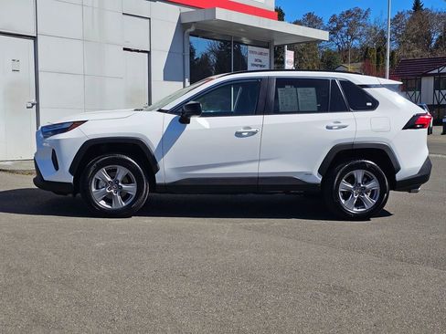 Certified 2025 Toyota RAV4 LE image 4