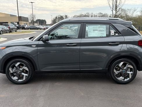 New 2026 Hyundai Venue SEL image 8