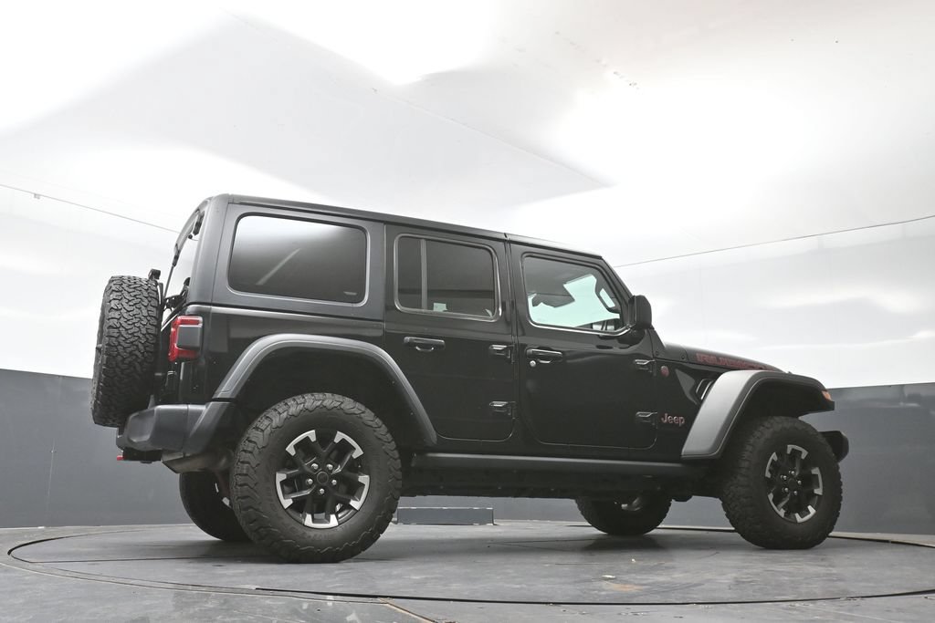 Used 2025 Jeep Wrangler Unlimited Rubicon AWD/4WD image 44