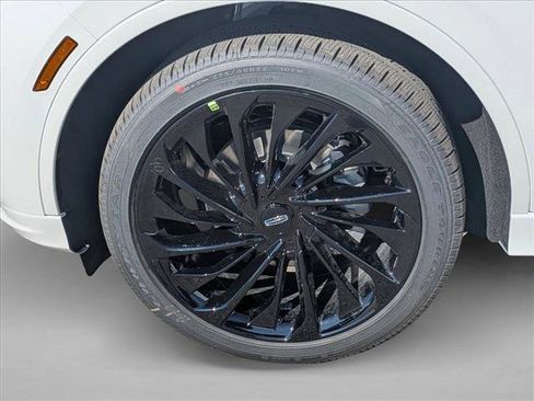 New 2026 Lincoln Aviator Reserve w/ Luxury Package image 16