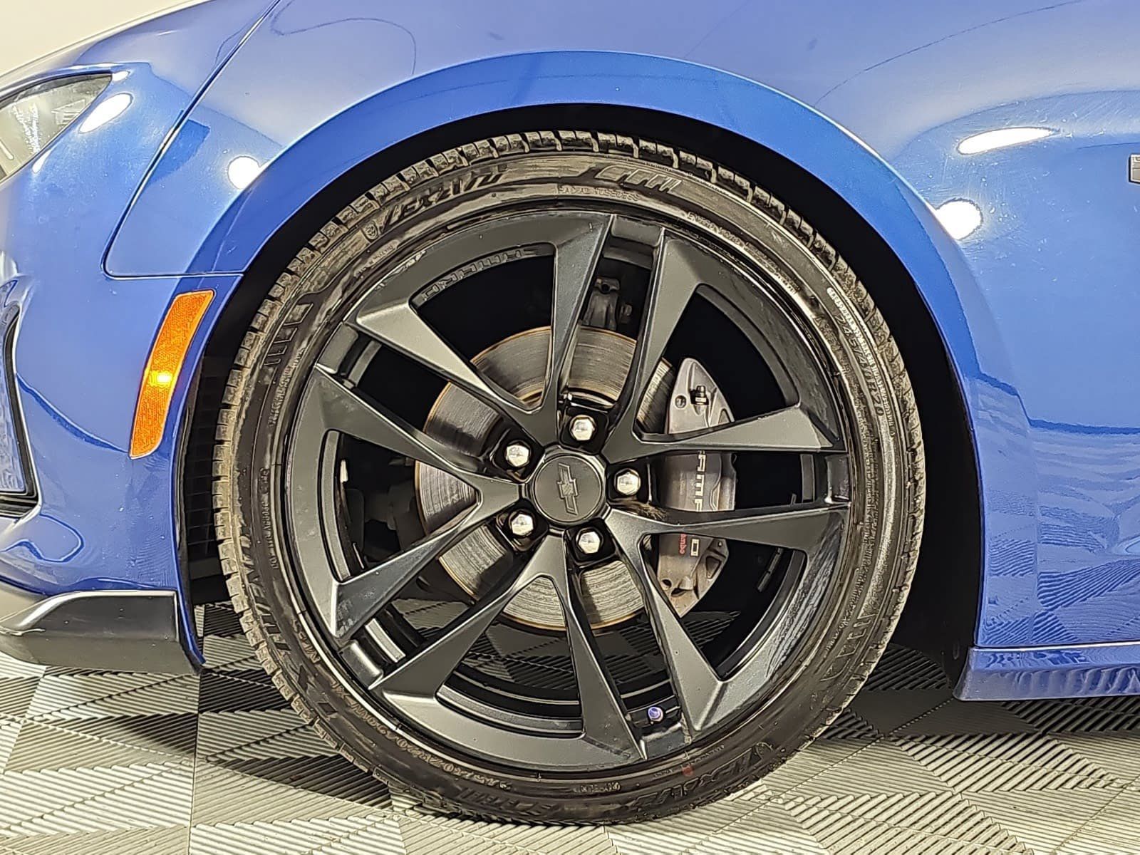 Used 2019 Chevrolet Camaro LT w/ 1LE Track Performance Package RWD image 10