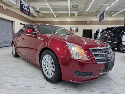 Used 2010 Cadillac CTS Luxury RWD image 4