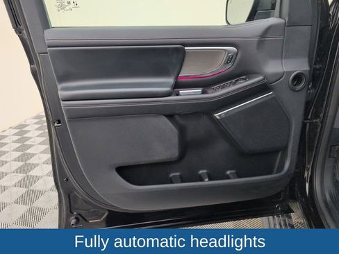Used 2025 Ford Expedition Max Platinum image 38