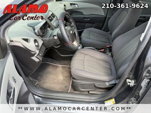 Used 2015 Chevrolet Sonic LT image 18
