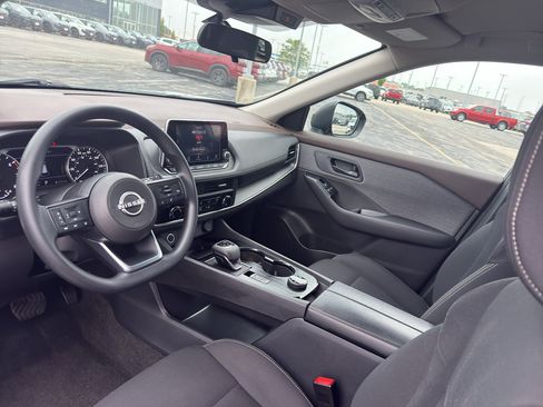 Used 2023 Nissan Rogue S AWD/4WD image 25