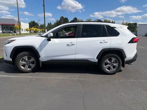 Used 2025 Toyota RAV4 XLE w/ Convenience Package AWD/4WD image 3