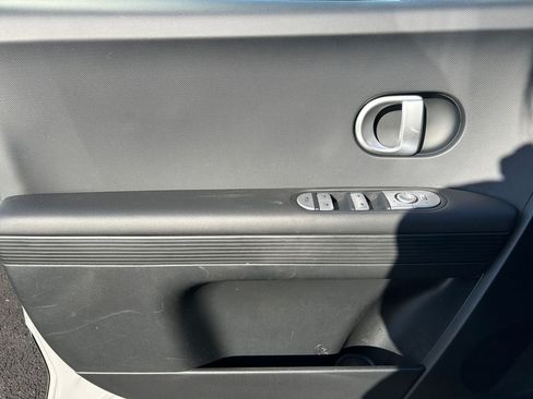 Used 2024 Hyundai Ioniq 5 SEL AWD/4WD image 22