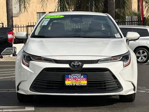 Used 2023 Toyota Corolla LE image 9
