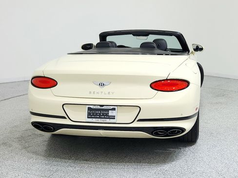Used 2022 Bentley Continental GT image 6