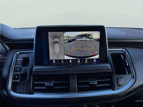 Used 2023 Chevrolet Tahoe Z71 w/ Luxury Package AWD/4WD image 29