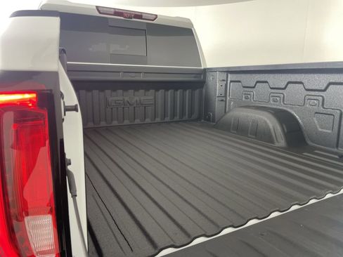 Used 2025 GMC Sierra 1500 AT4X image 26