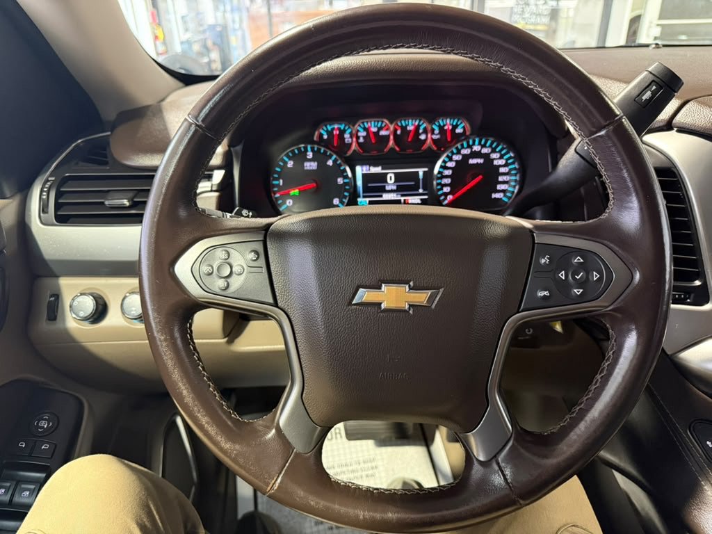 Used 2020 Chevrolet Suburban LT AWD/4WD image 7