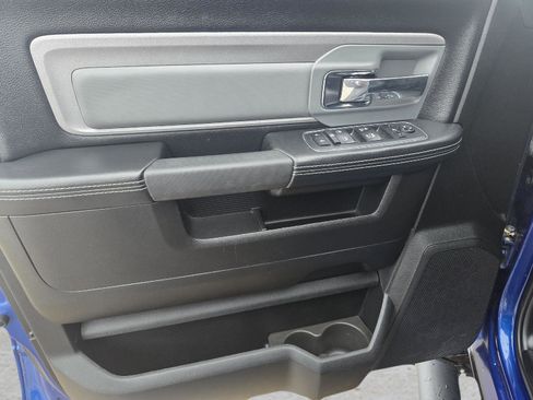 Used 2018 RAM 2500 Power Wagon w/ Leather & Luxury Group image 31