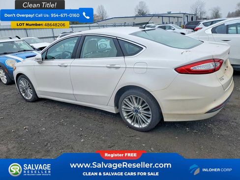 Used 2016 Ford Fusion SE w/ Equipment Group 202A image 3