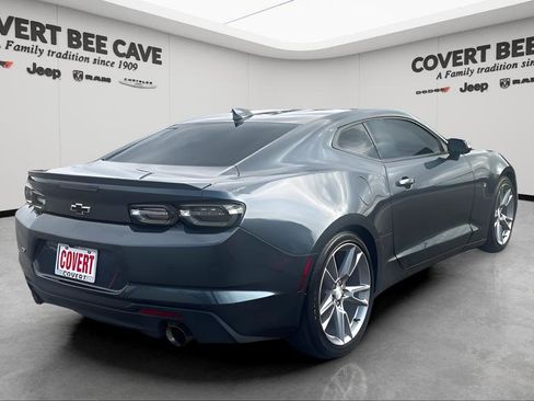 Used 2022 Chevrolet Camaro LT w/ RS Package image 9