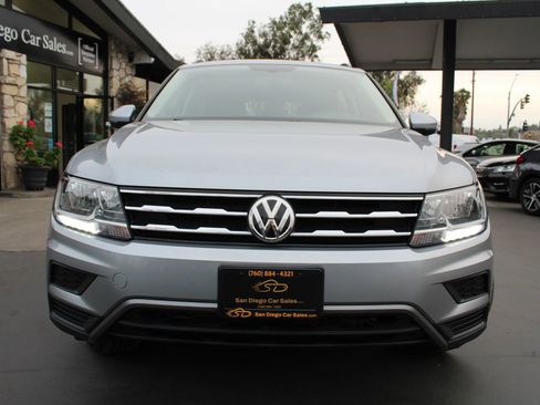 Used 2020 Volkswagen Tiguan SE w/ 3rd Row Seat Package image 9