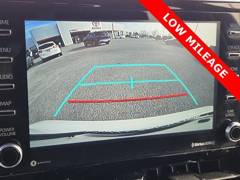 Used 2021 Toyota Corolla SE image 17