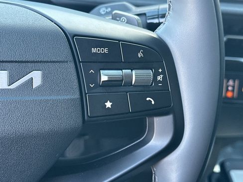 Used 2025 Kia EV6 Light image 39