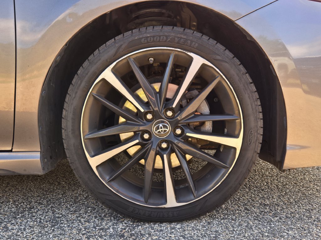 Used 2018 Toyota Camry XSE FWD image 10
