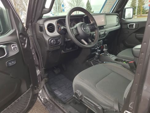 Used 2024 Jeep Wrangler Sport image 10