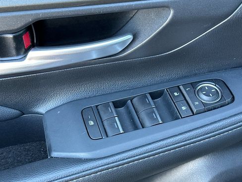 Used 2025 Toyota Grand Highlander AWD image 12