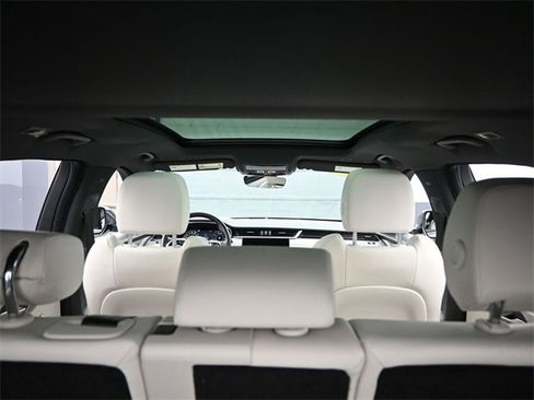 Used 2023 Jaguar F-PACE R-Dynamic S image 30