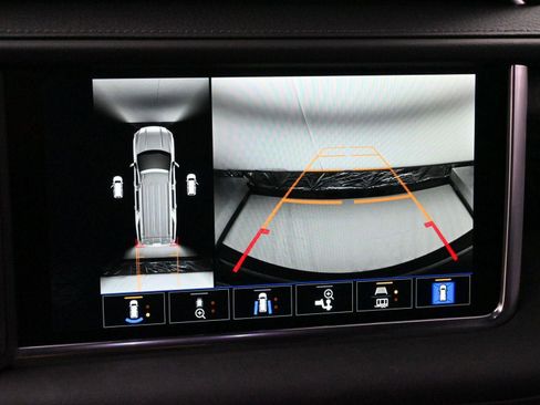 Used 2024 GMC Yukon XL Denali w/ Max Trailering Package image 24