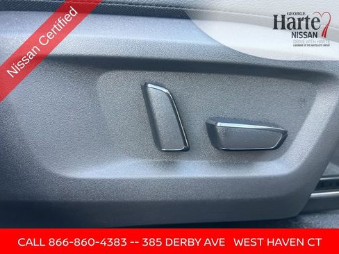 Certified 2025 Nissan Rogue SL image 35