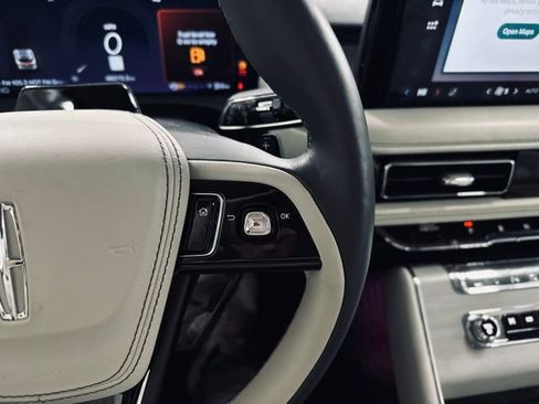 Certified 2025 Lincoln Aviator Reserve w/ Equipment Group 201A image 31