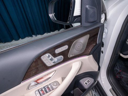 New 2026 Mercedes-Benz GLS 450 4MATIC image 12