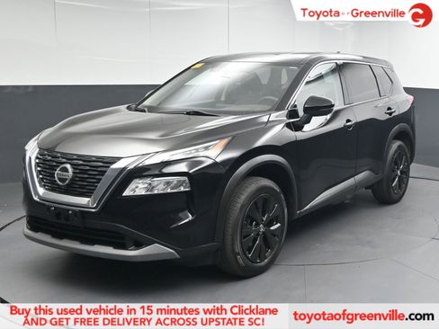 Used 2021 Nissan Rogue SV image 1