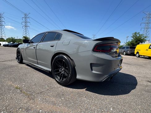Used 2019 Dodge Charger Scat Pack RWD image 23