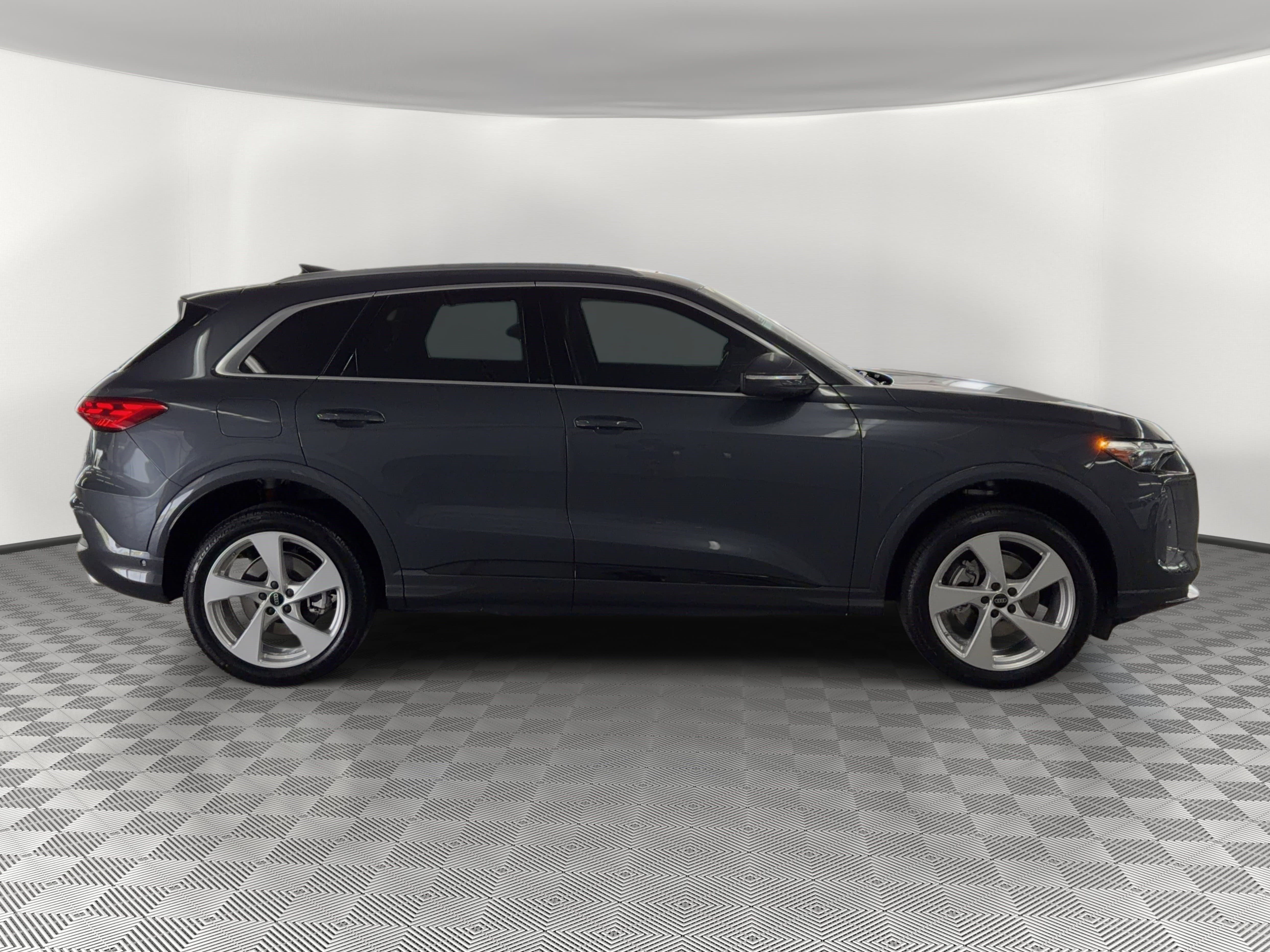 New 2026 Audi Q5 Premium Plus AWD/4WD image 8