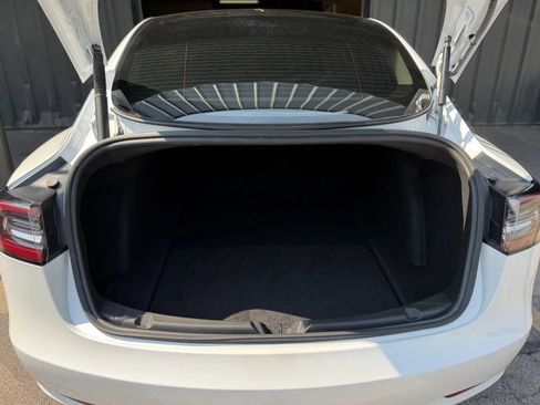 Used 2021 Tesla Model 3 Standard Range Plus RWD image 16