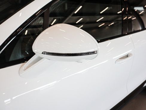 Used 2025 Porsche Macan GTS image 30