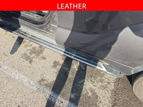Used 2021 Toyota Highlander Platinum AWD/4WD image 5