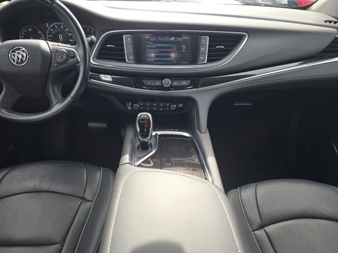 Used 2019 Buick Enclave Avenir w/ Avenir Technology Package image 17