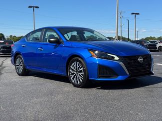 Used 2025 Nissan Altima 2.5 SV FWD video 1