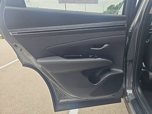 Certified 2024 Hyundai Tucson Limited AWD/4WD image 31