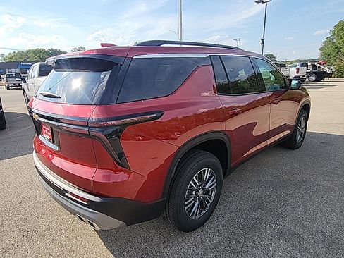 New 2026 Chevrolet Traverse LT w/ Driver Confidence Package image 8