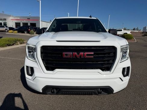 Used 2022 GMC Sierra 1500 Elevation w/ X31 Off-Road Package AWD/4WD image 2